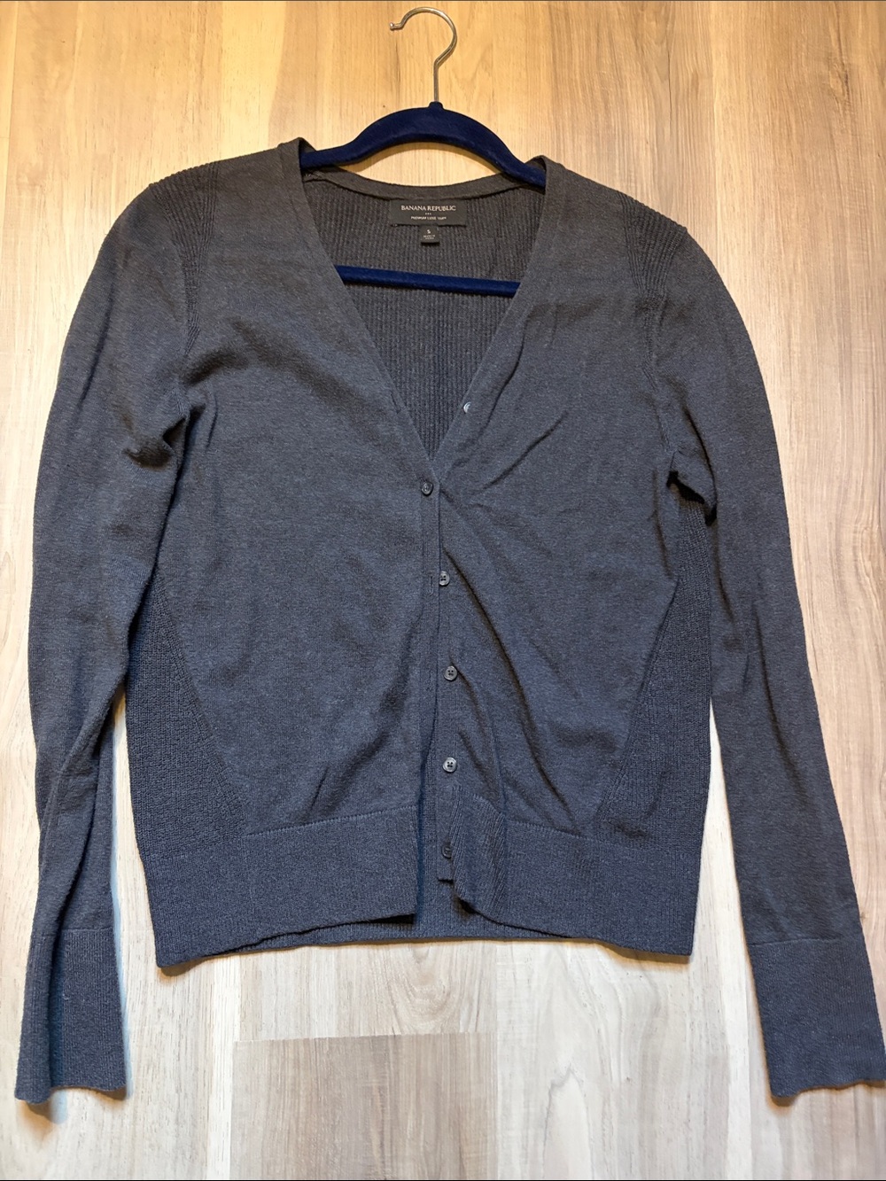 Banana Republic Women's Charcoal V-Neck Button Front Cardigan - small